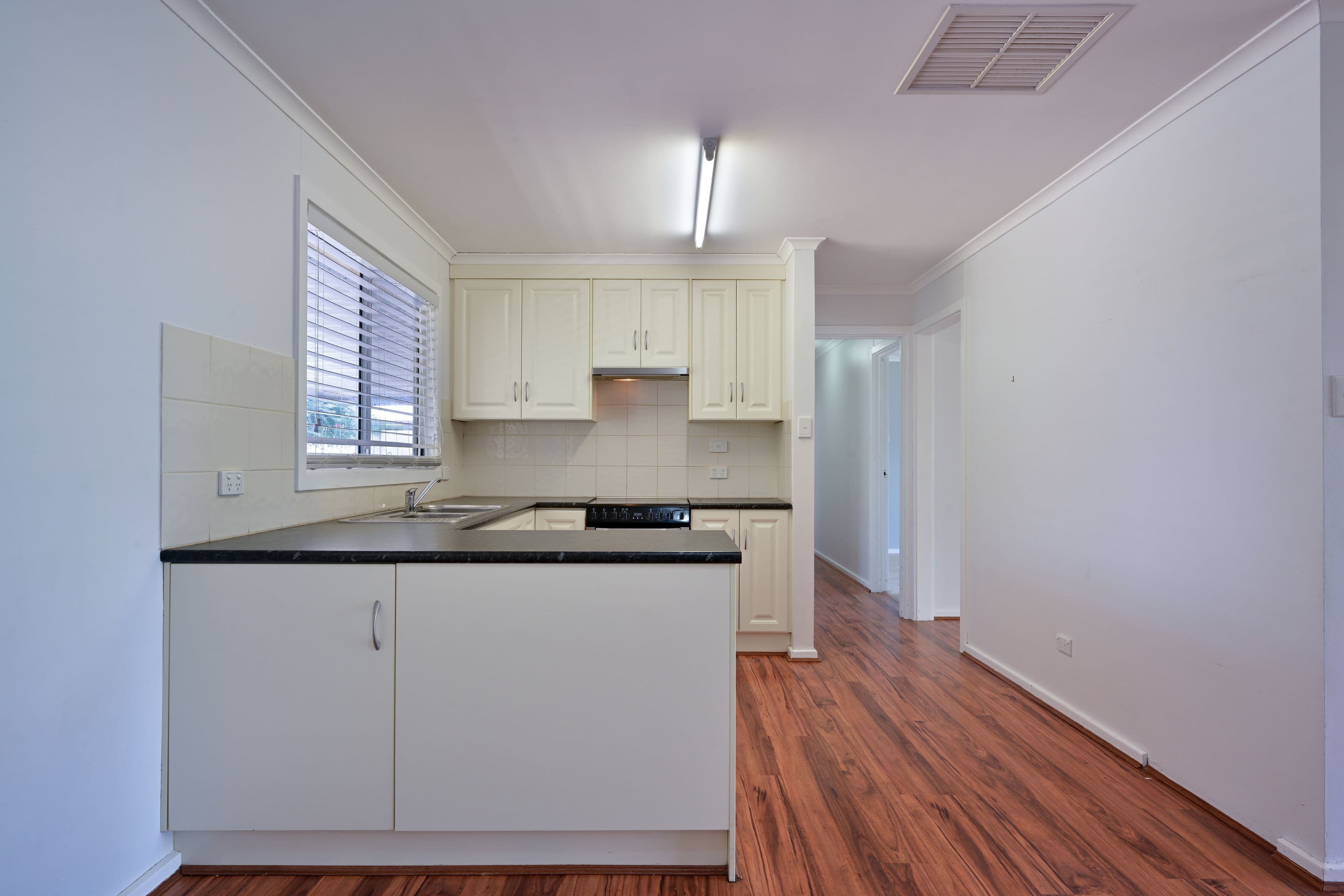 11 Nestor Street, Stirling North SA 5710, Stirling North - Thumbnail 5