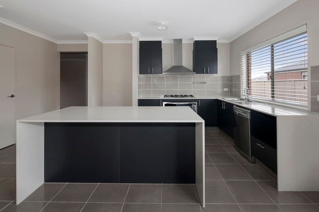 9  Rowe Street, Numurkah, Numurkah - Thumbnail 2