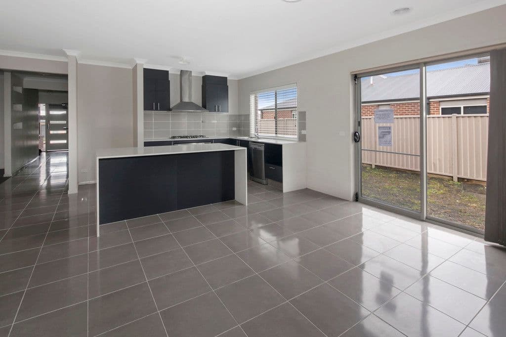 9  Rowe Street, Numurkah, Numurkah - Thumbnail 4