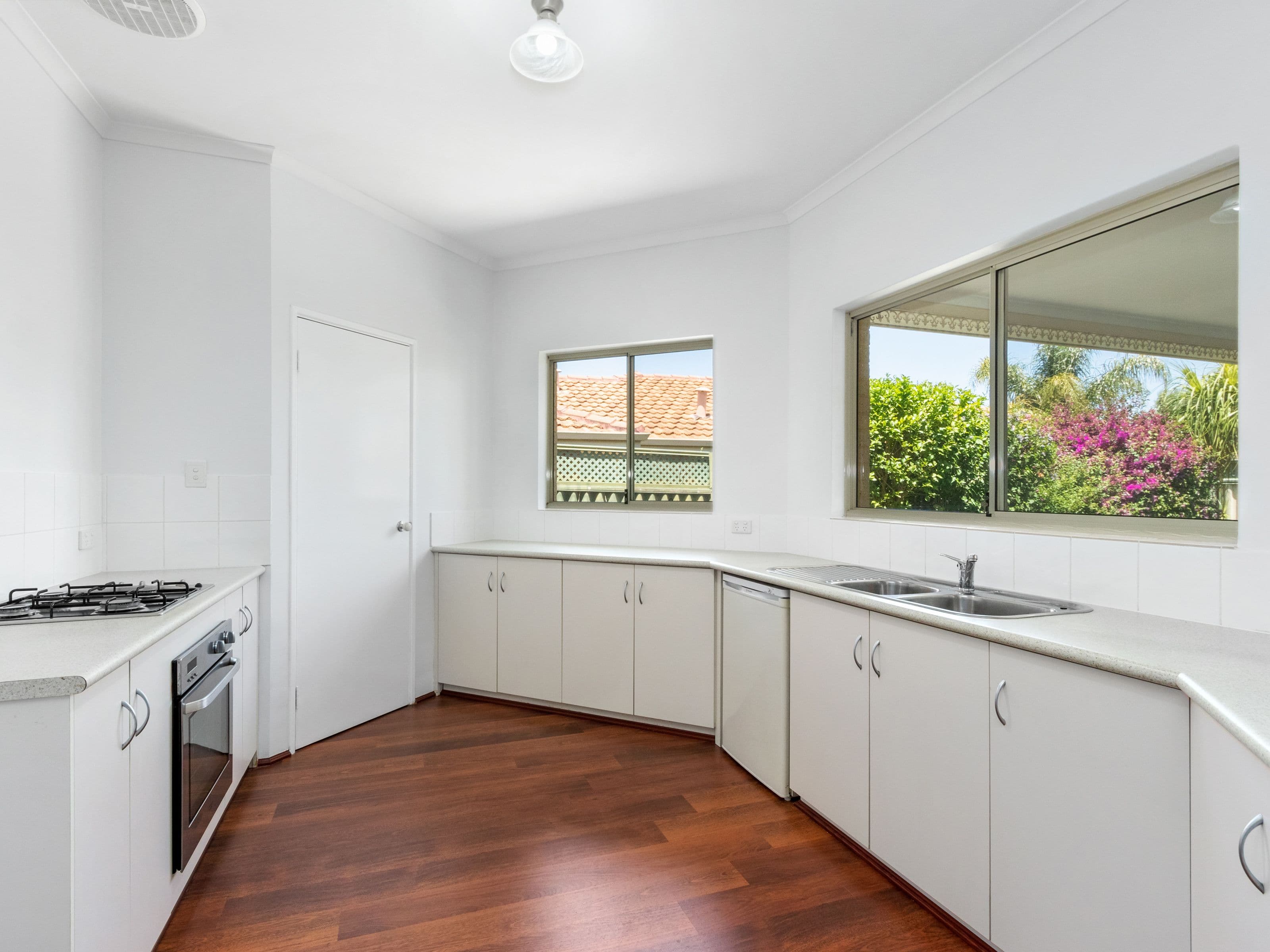 63 Henning Crescent, Manning WA 6152, Manning - Thumbnail 6