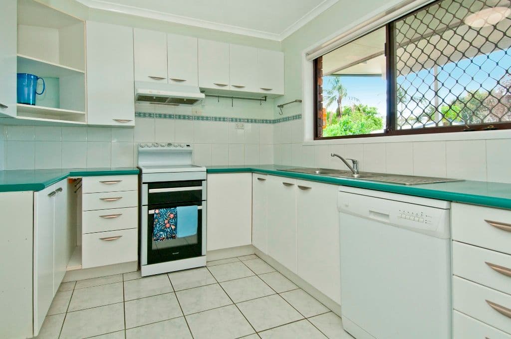 17 Limerick Drive, Crestmead QLD 4132, Crestmead - Thumbnail 4