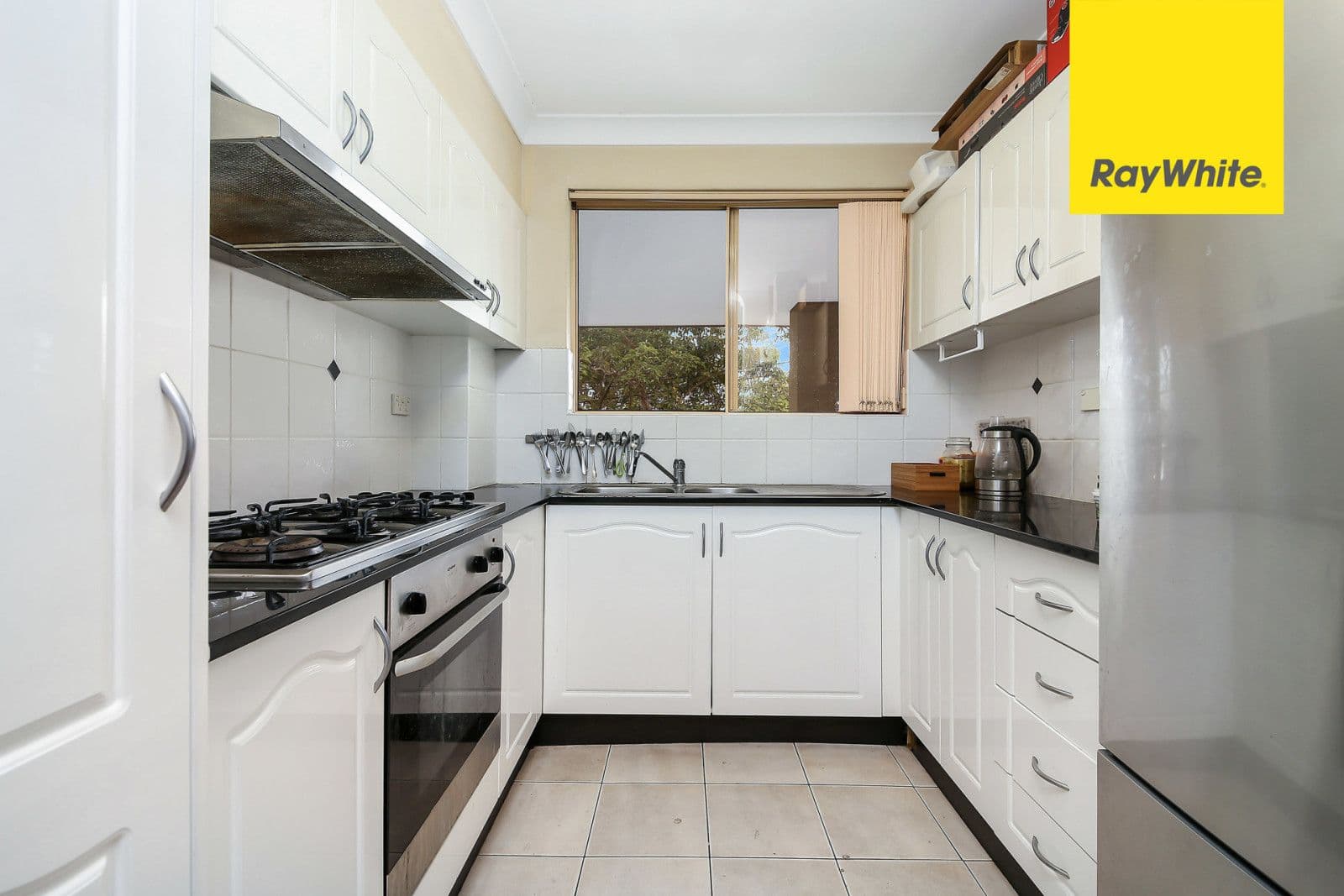 27 Coleridge Street, Riverwood NSW 2210, Riverwood - Thumbnail 3