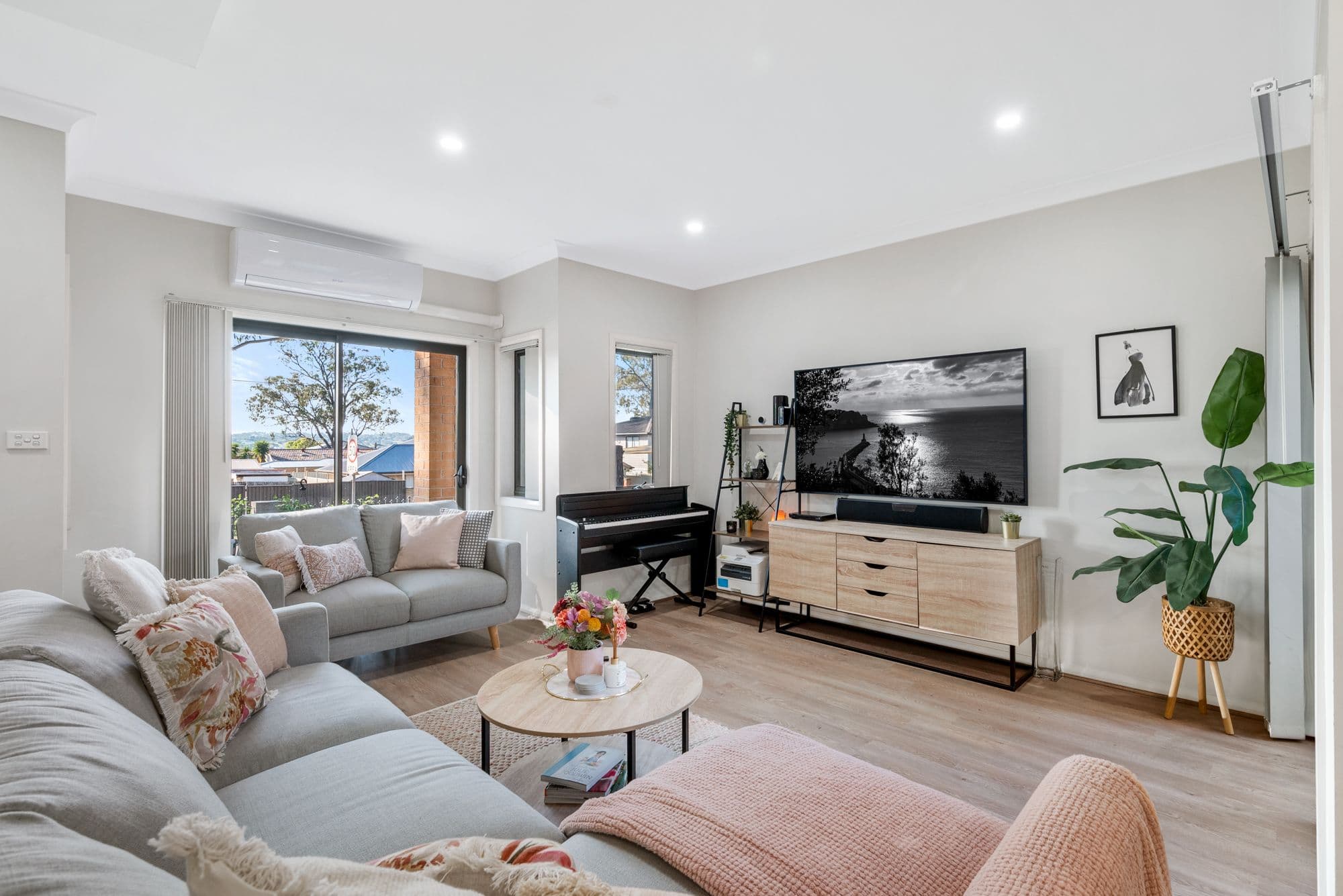 28A Ivanhoe Street, Ingleburn NSW 2565, Ingleburn - Thumbnail 3