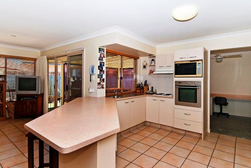 BURLEIGH WATERS QLD 4220, Burleigh Waters - Thumbnail 5