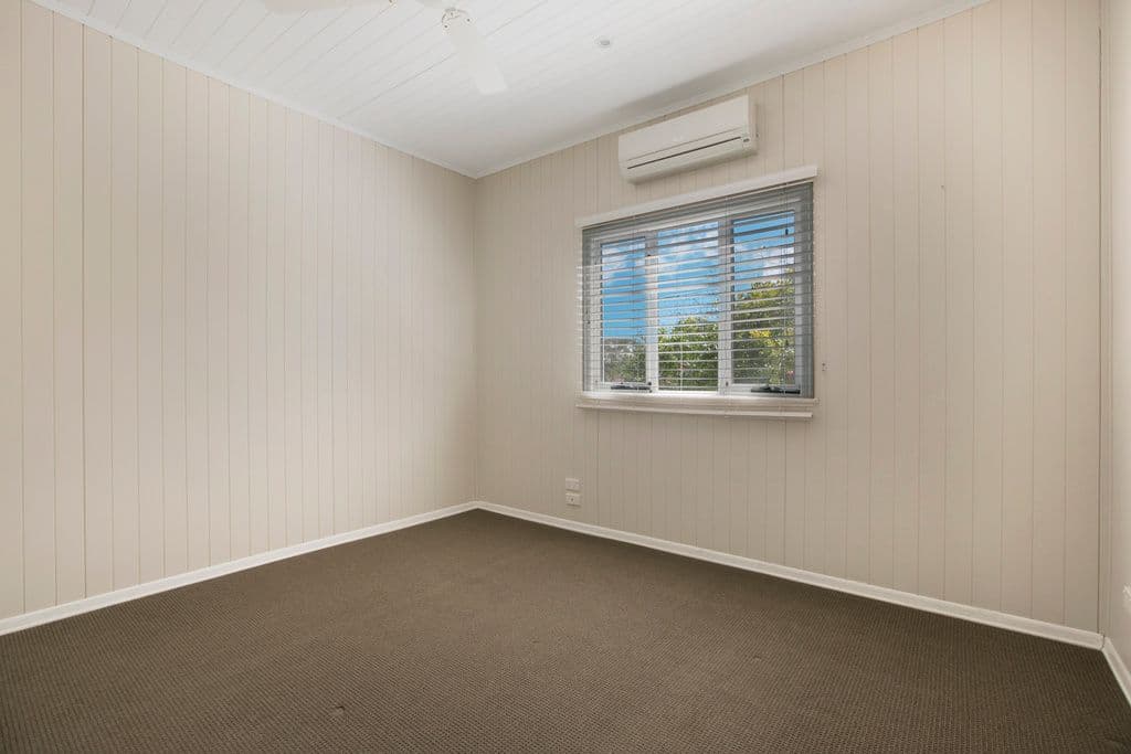 54 Crown Street, Wynnum QLD 4178, Wynnum - Thumbnail 5
