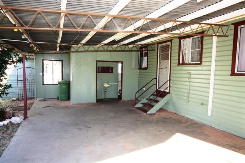 73 Nicholson Street, DALBY QLD 4405, Dalby - Thumbnail 7
