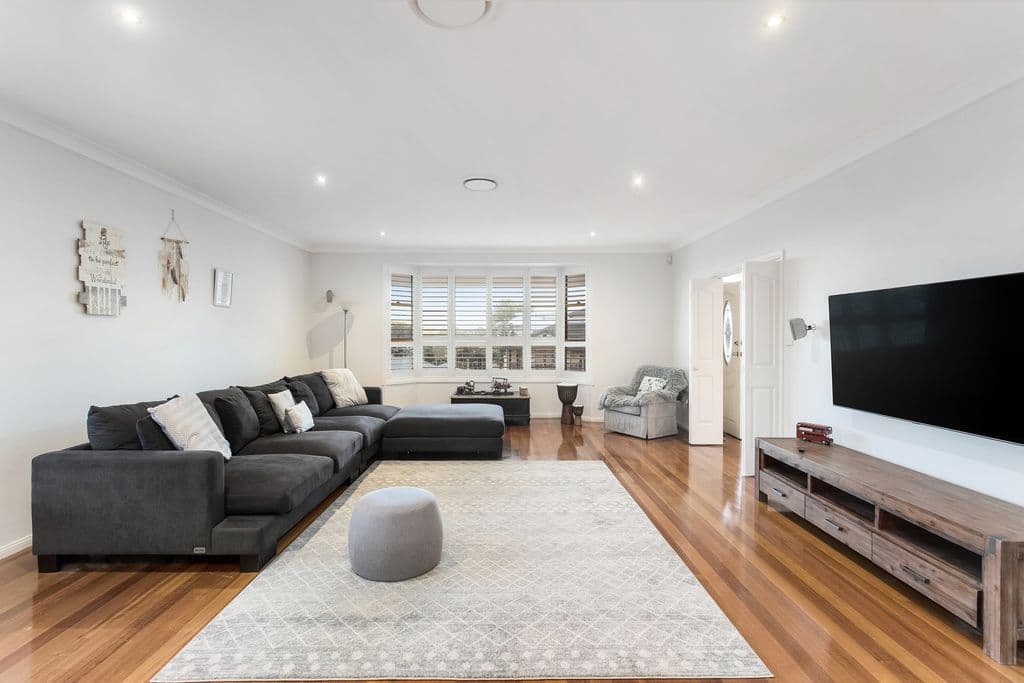 16 Sorensen Drive, Figtree - Thumbnail 2