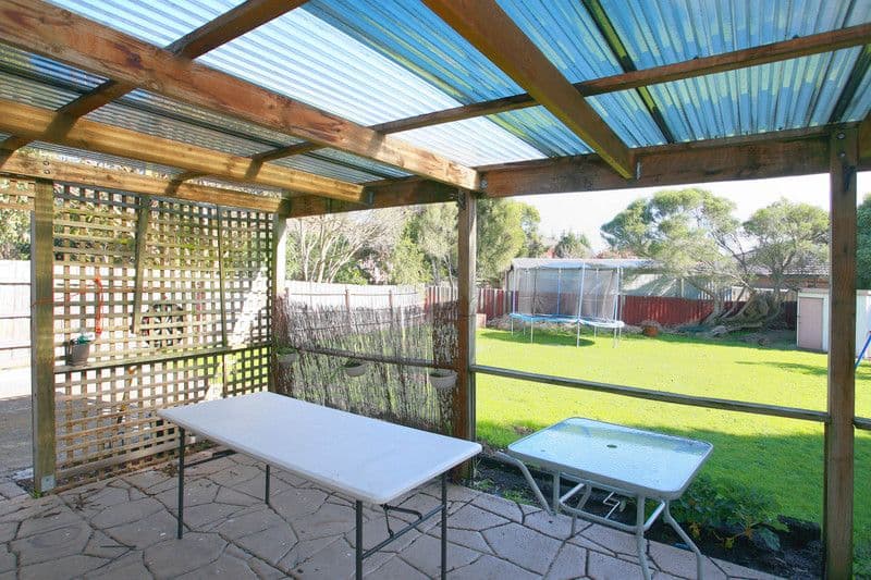 15 Broadwalk Avenue, ENDEAVOUR HILLS VIC 3802, Endeavour Hills - Thumbnail 7