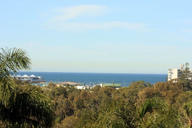 24 Lindley Avenue, NARRABEEN NSW 2101, Narrabeen - Thumbnail 2