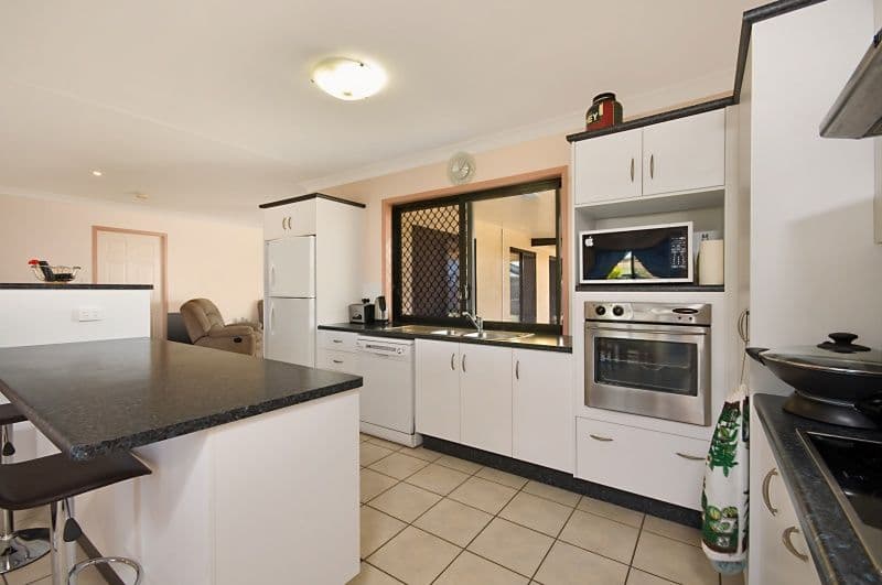6 Earl Circut, KIRWAN QLD 4817, Kirwan - Thumbnail 2