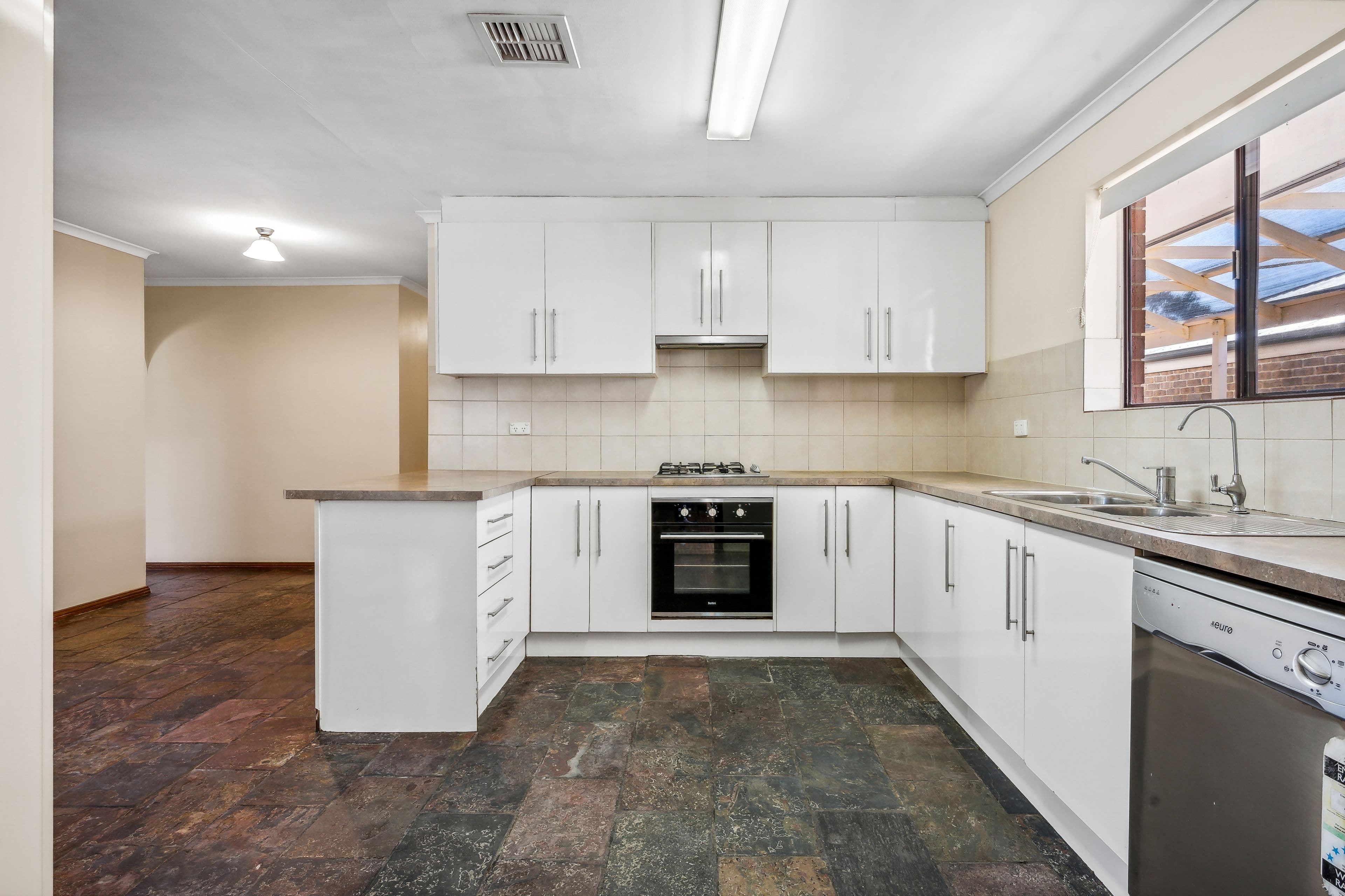 4 Flight Street, Morphett Vale SA 5162, Morphett Vale - Thumbnail 3