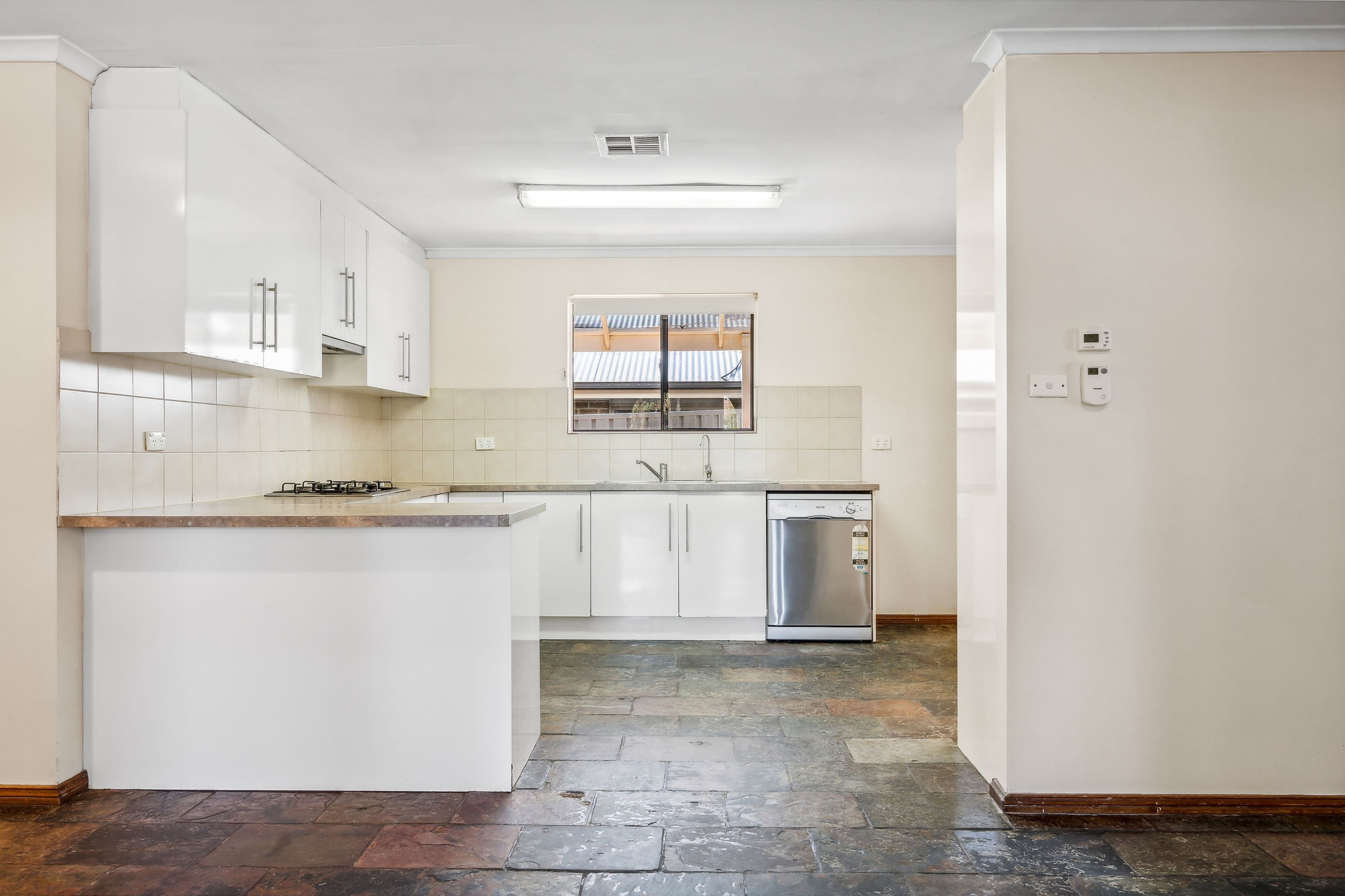 4 Flight Street, Morphett Vale SA 5162, Morphett Vale - Thumbnail 4