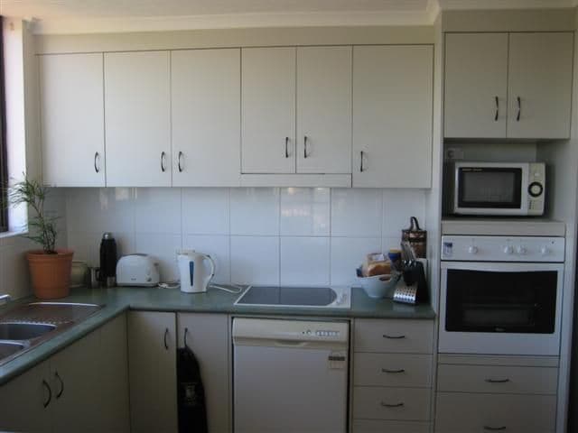 32 Kent Street, GLADSTONE QLD 4680, Gladstone Central - Thumbnail 3