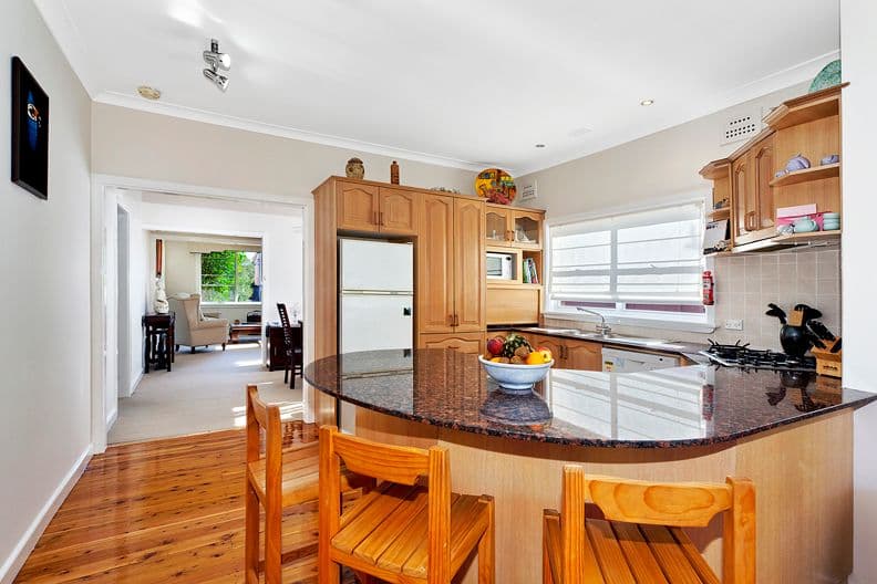 16 Robert Avenue, NORTH MANLY NSW 2100, North Manly - Thumbnail 3