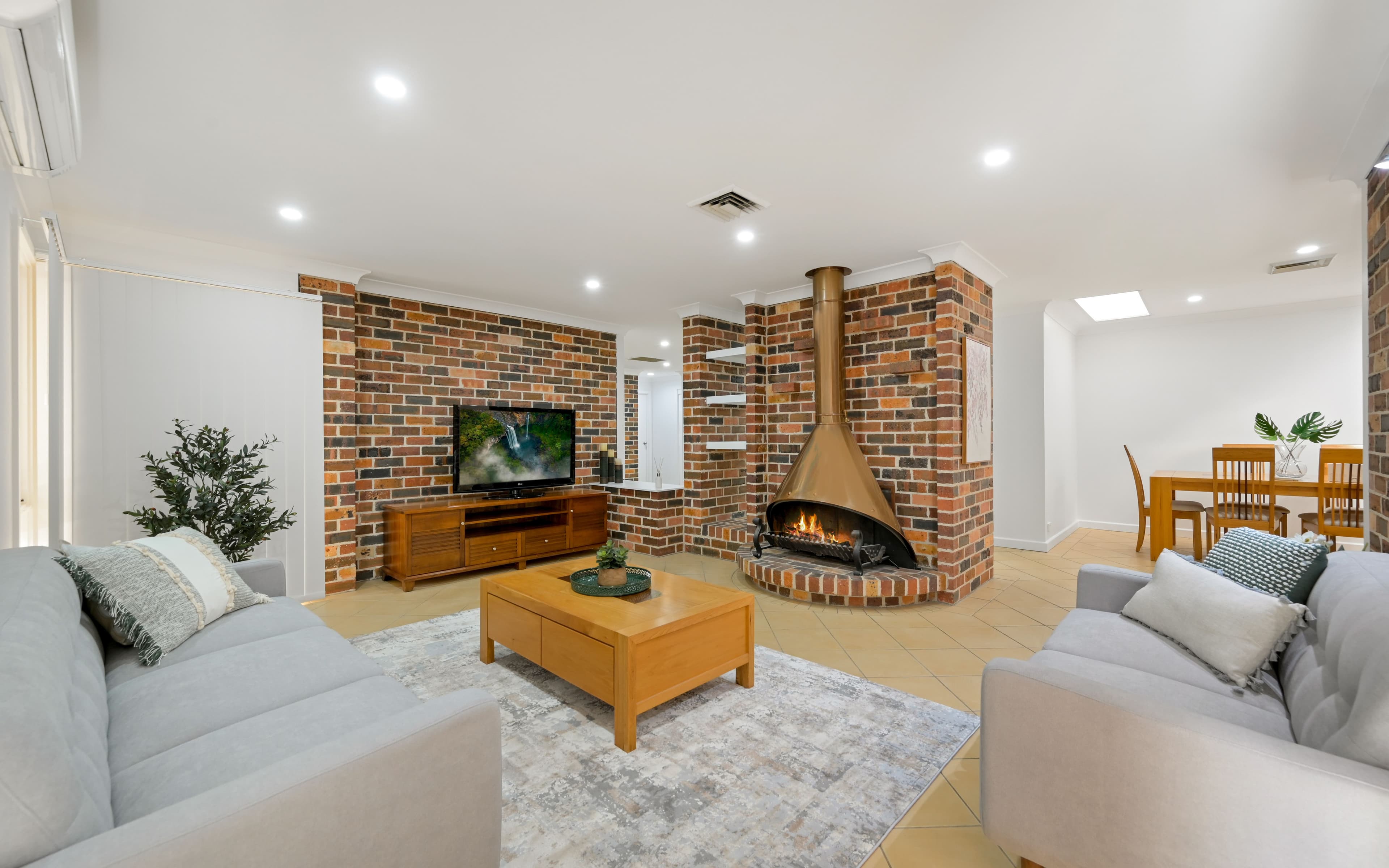 184 Oxford Road, Ingleburn NSW 2565, Ingleburn - Image 1
