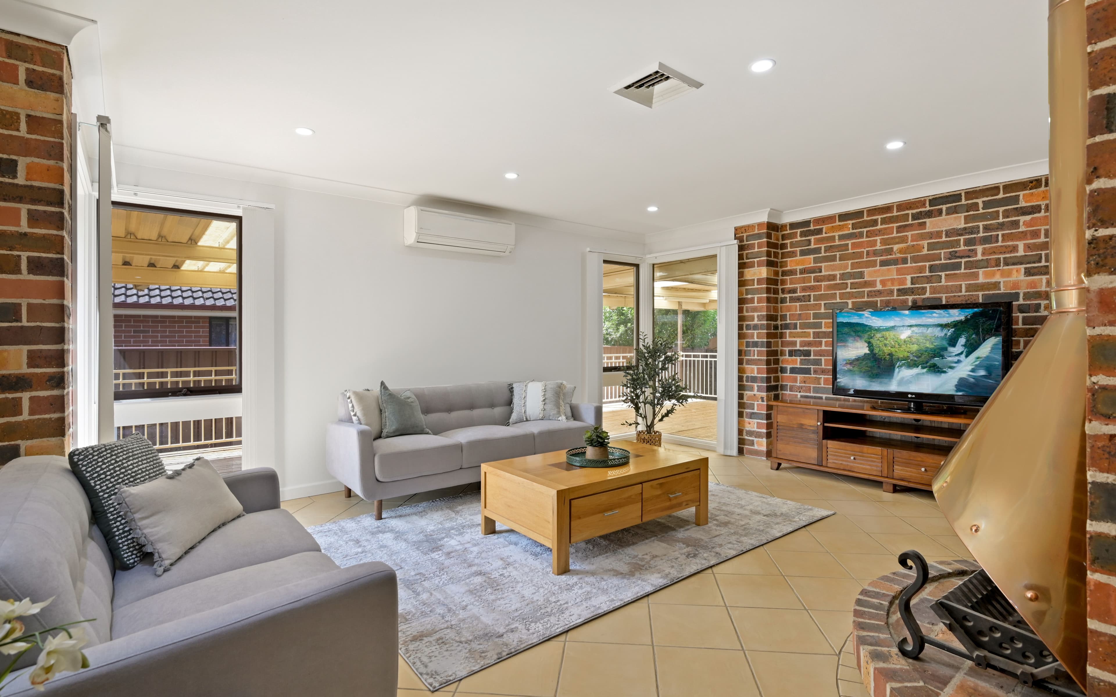 184 Oxford Road, Ingleburn NSW 2565, Ingleburn - Thumbnail 3
