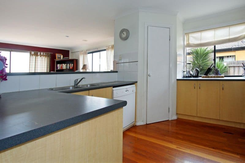 76 Curlew Drive, ROSEBUD VIC 3939, Rosebud - Thumbnail 4