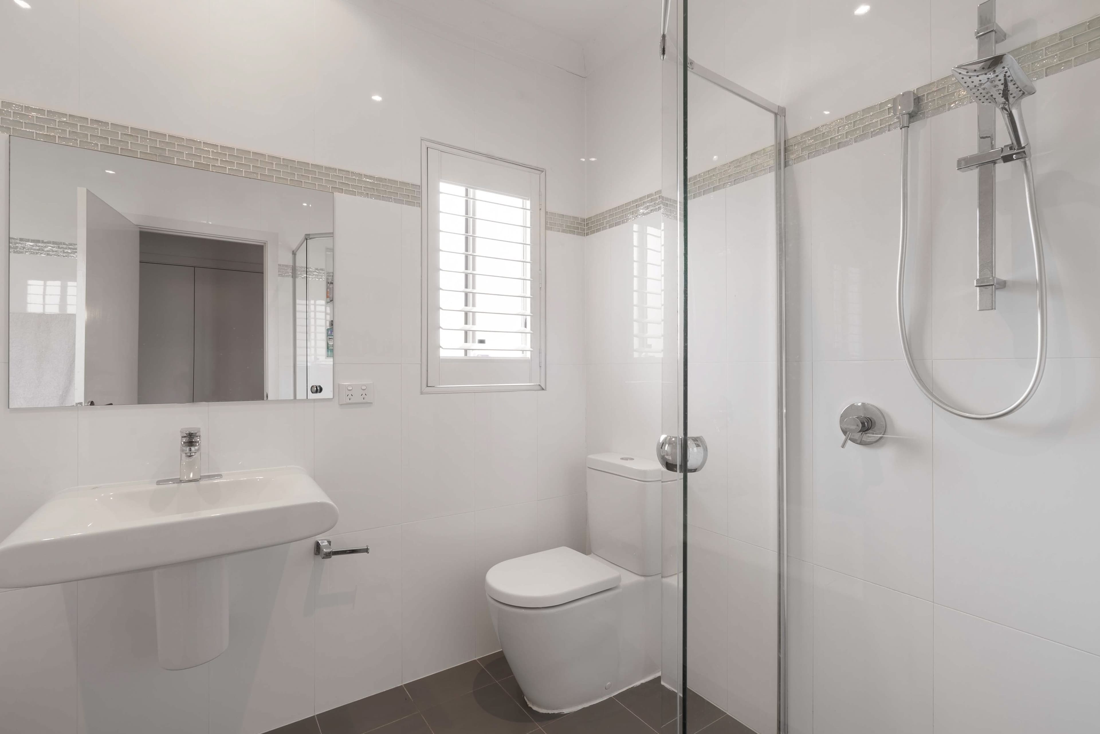 46 Carlton Road, Campbelltown NSW 2560, Campbelltown - Thumbnail 4