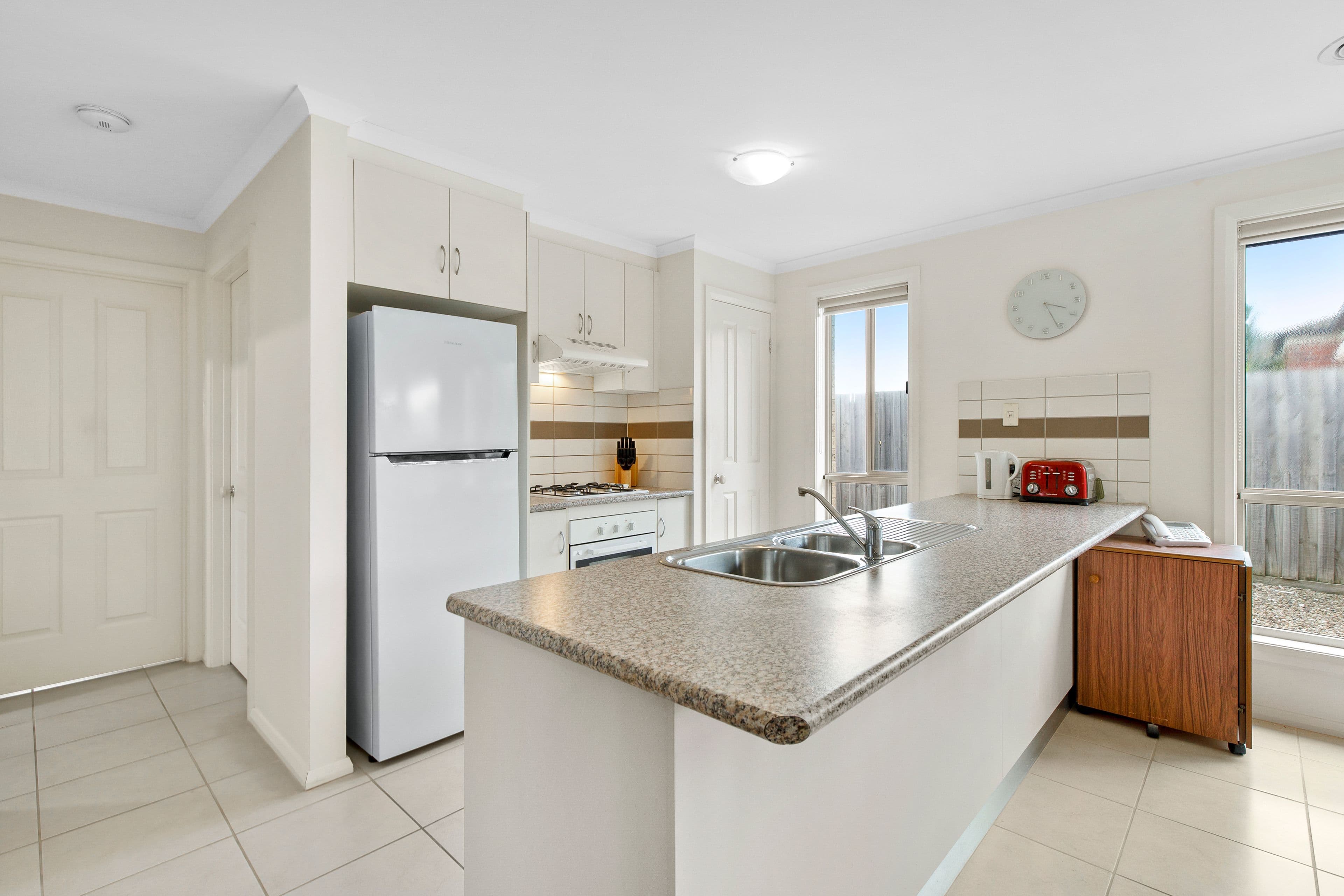 15 Juniper Court, Corio VIC 3214, Corio - Thumbnail 3