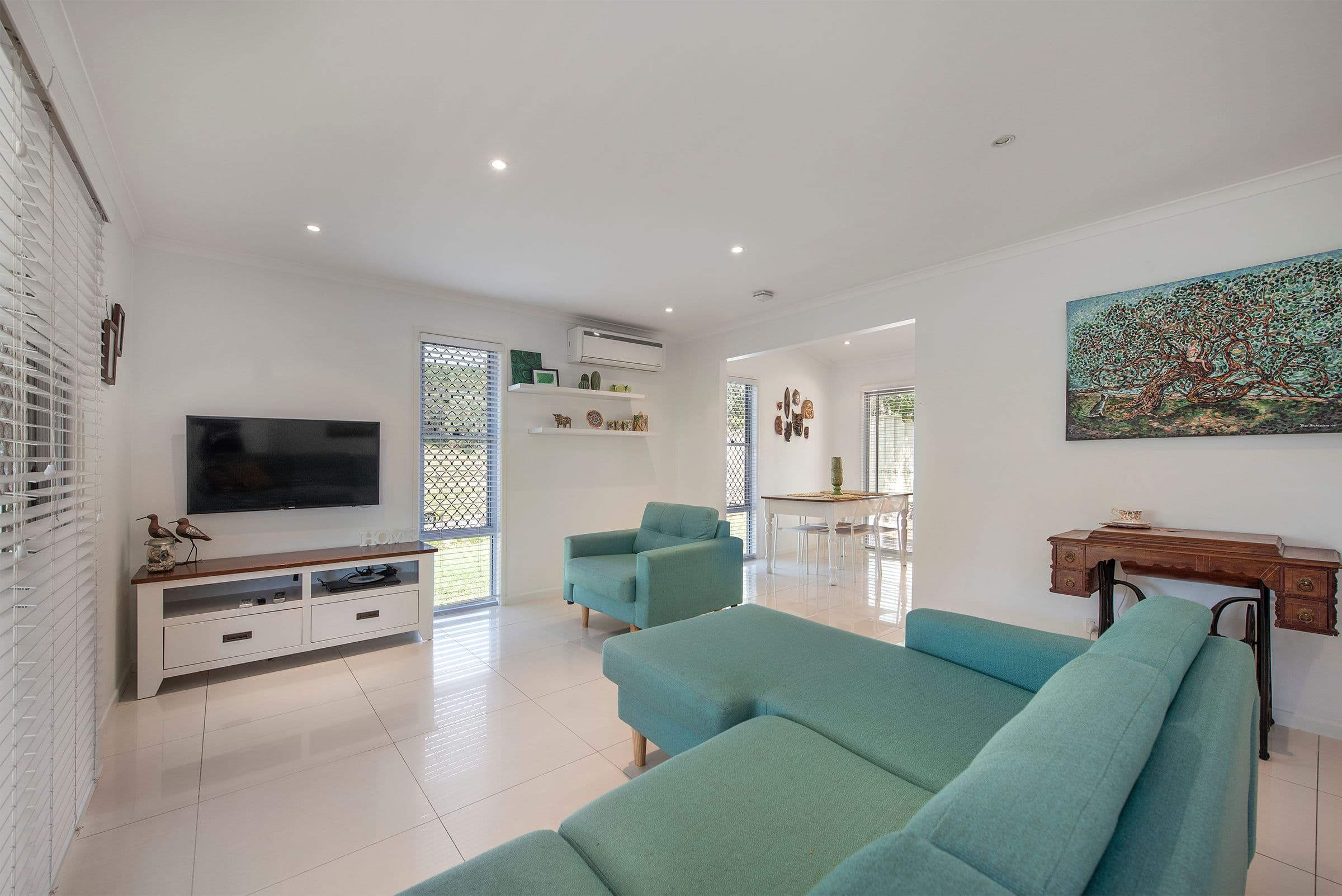 13 Lima Street, Edens Landing QLD 4207, Edens Landing - Thumbnail 5
