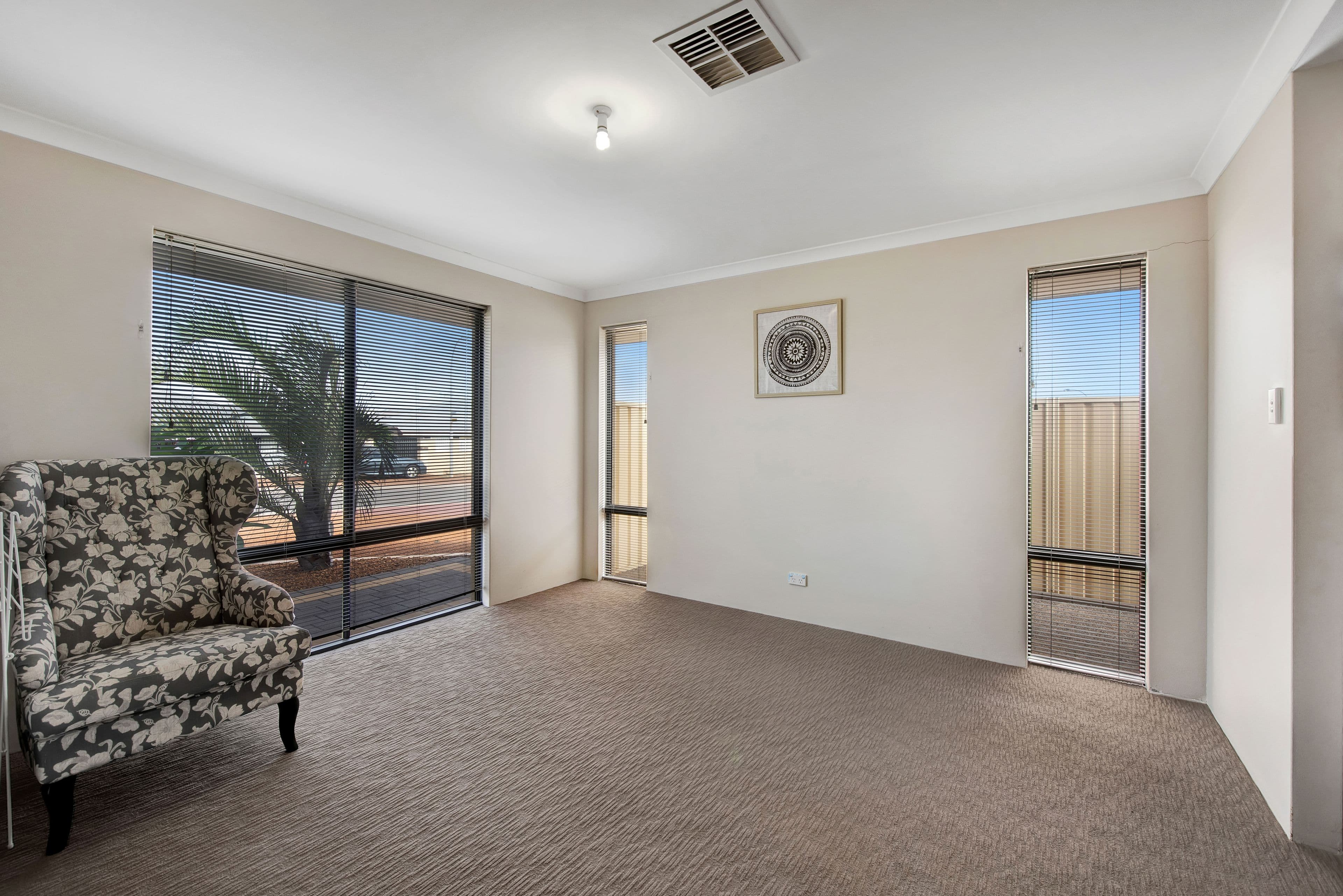 10 Sutherland Drive, Mount Tarcoola WA 6530, Mount Tarcoola - Thumbnail 6