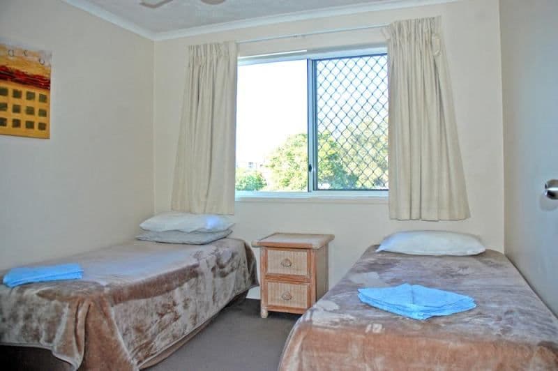 16 Djerral Avenue, Burleigh Heads QLD 4220, Burleigh Heads - Thumbnail 6