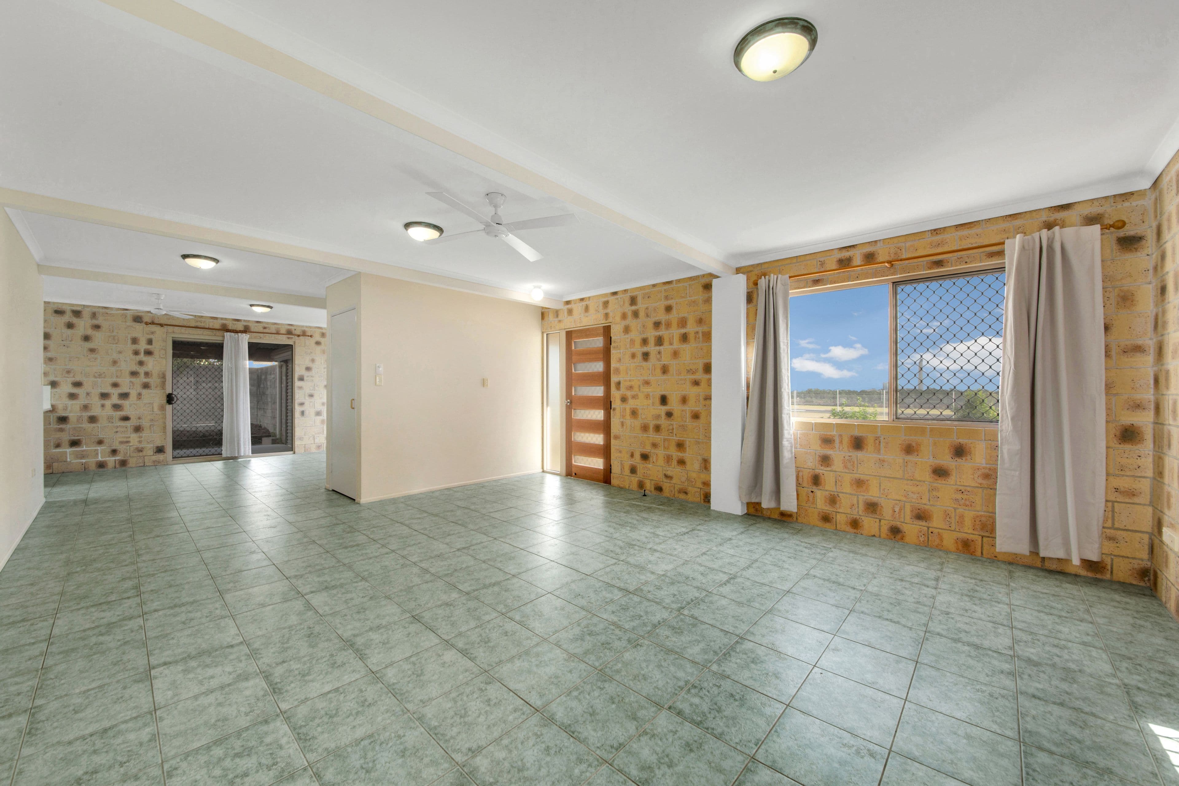 72 Aerodrome Road, Clinton QLD 4680, Clinton - Thumbnail 2