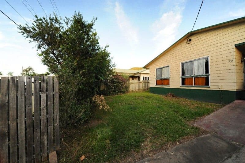 176 Shute Harbour Road, CANNONVALE QLD 4802, Cannonvale - Thumbnail 3