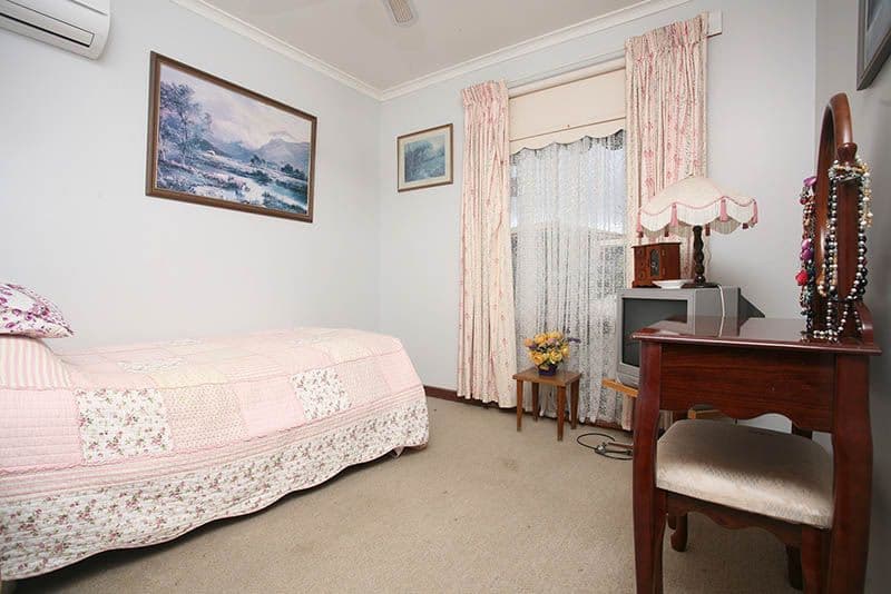 4 Serica Street, HALLETT COVE SA 5158, Hallett Cove - Thumbnail 8