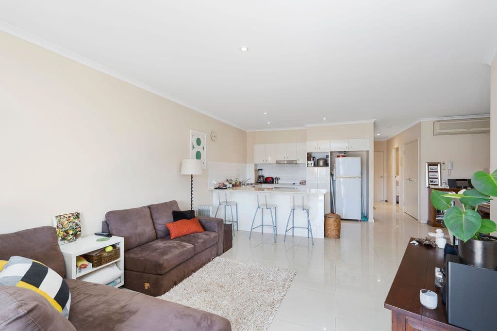 24 Parker Street, Labrador QLD 4215, Labrador - Thumbnail 2