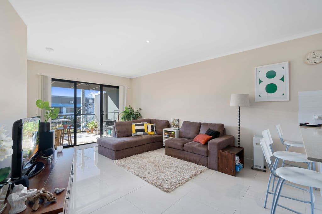 24 Parker Street, Labrador QLD 4215, Labrador - Thumbnail 5