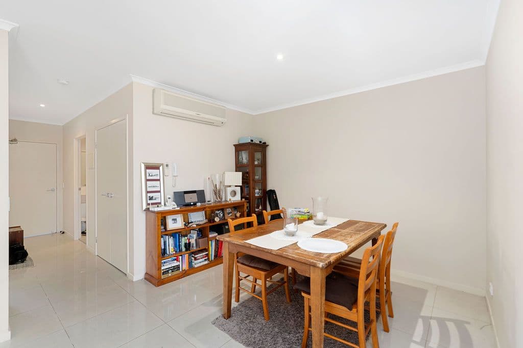 24 Parker Street, Labrador QLD 4215, Labrador - Thumbnail 7