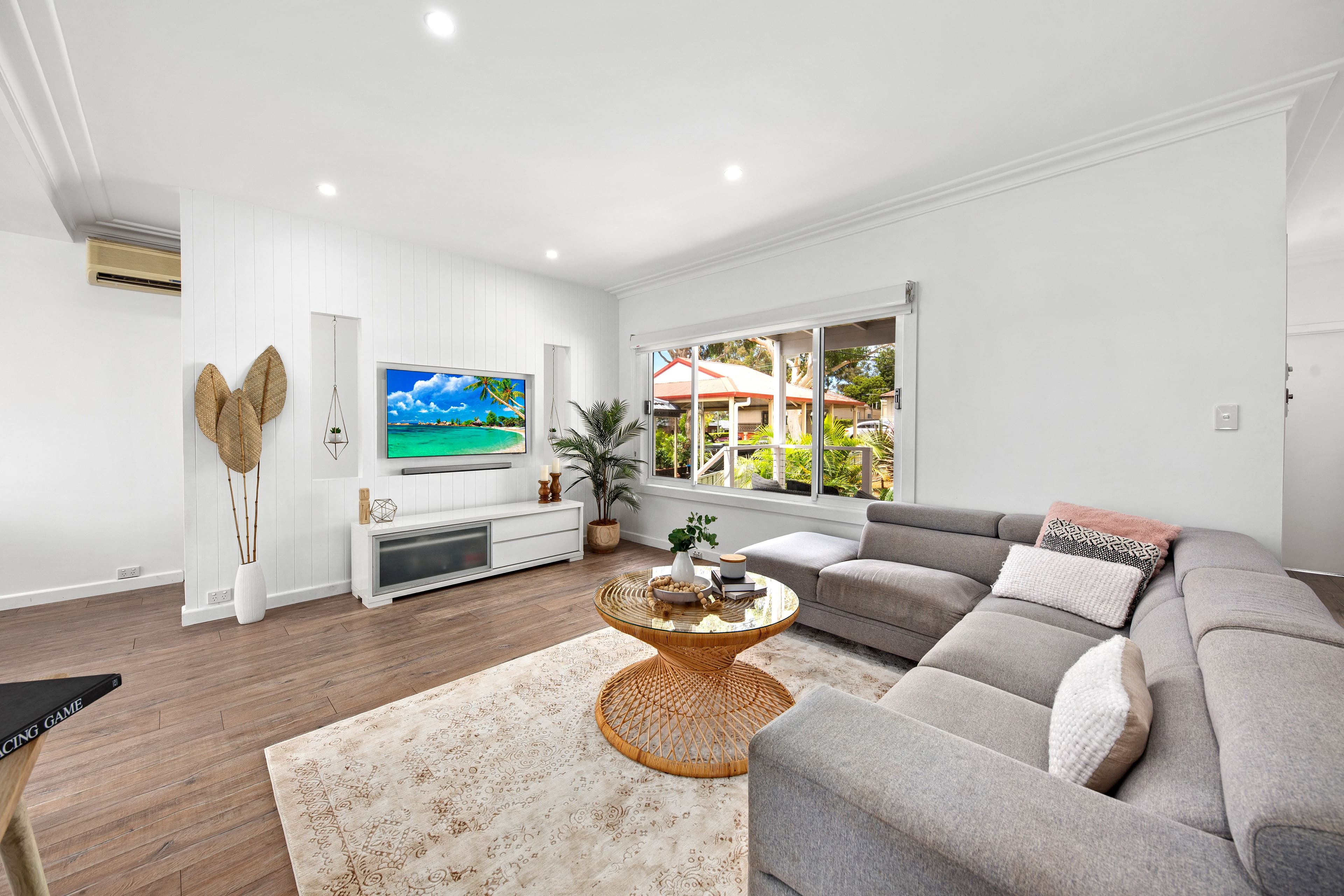5 Banksia Avenue, Engadine NSW 2233, Engadine - Thumbnail 2