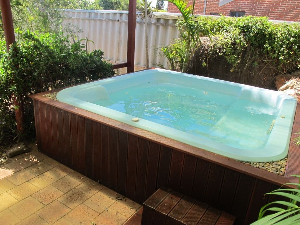 4 Lorna Street, BERESFORD WA 6530, Beresford - Thumbnail 3