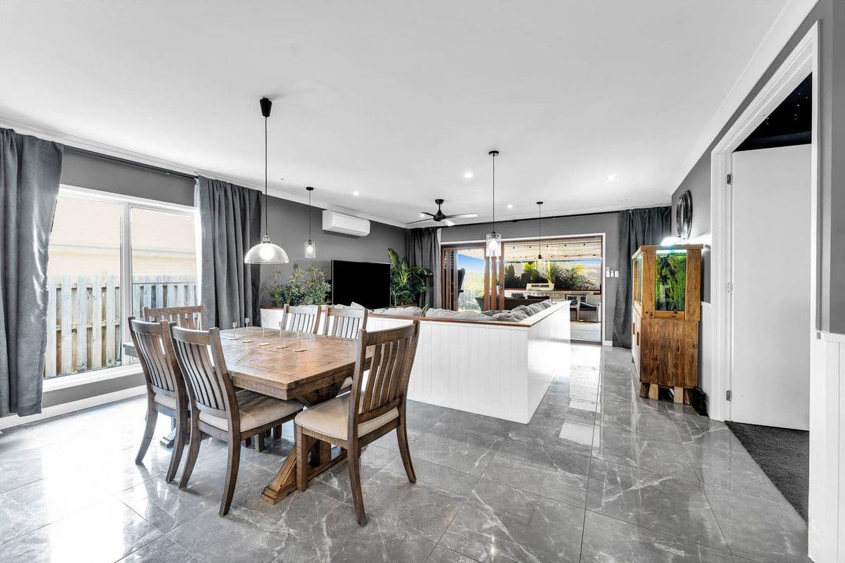 12 Tasker Street, Yarrabilba QLD 4207, Yarrabilba - Thumbnail 6