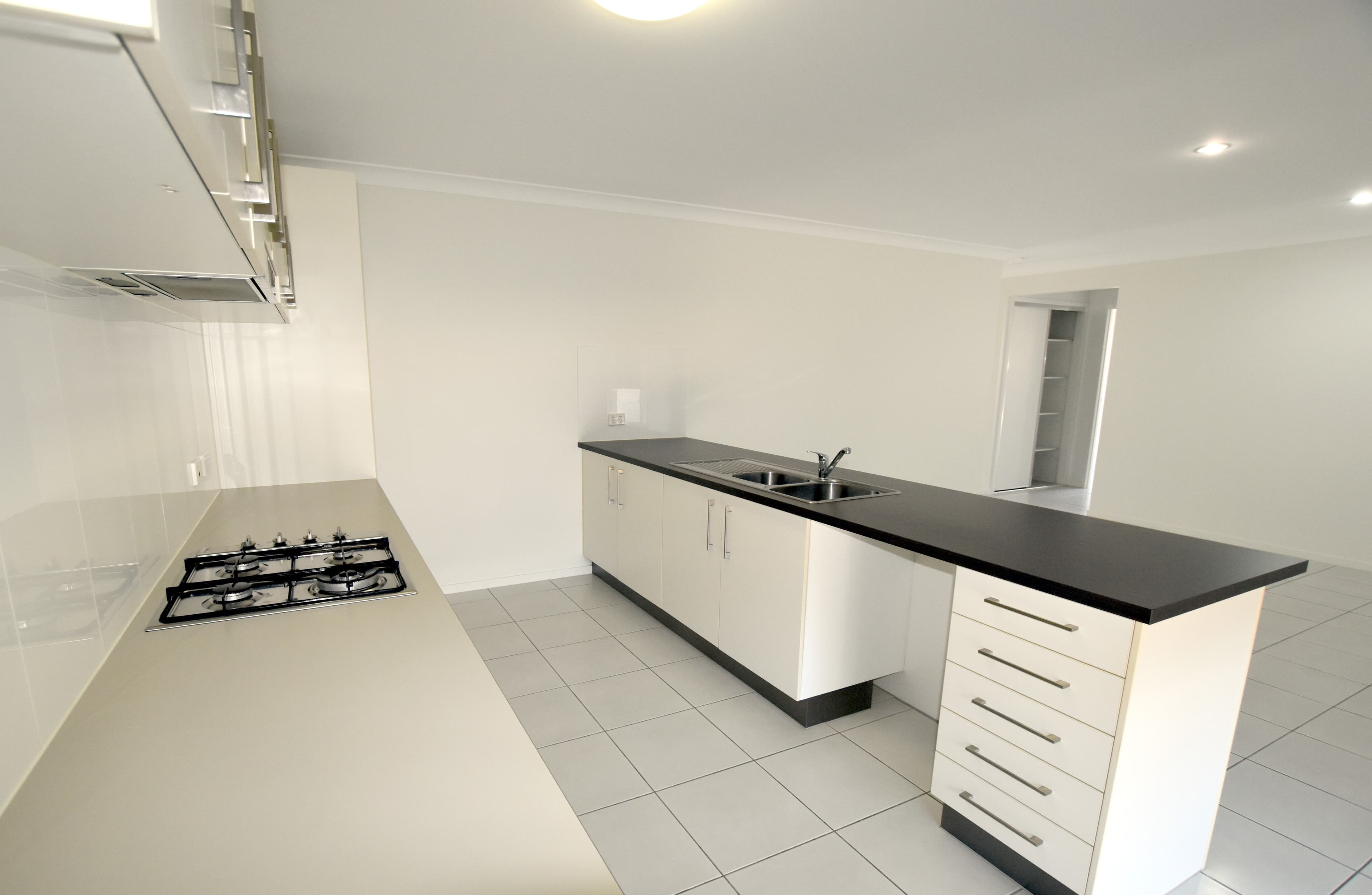 11 Carnarvon Parade, New Auckland QLD 4680, New Auckland - Thumbnail 3