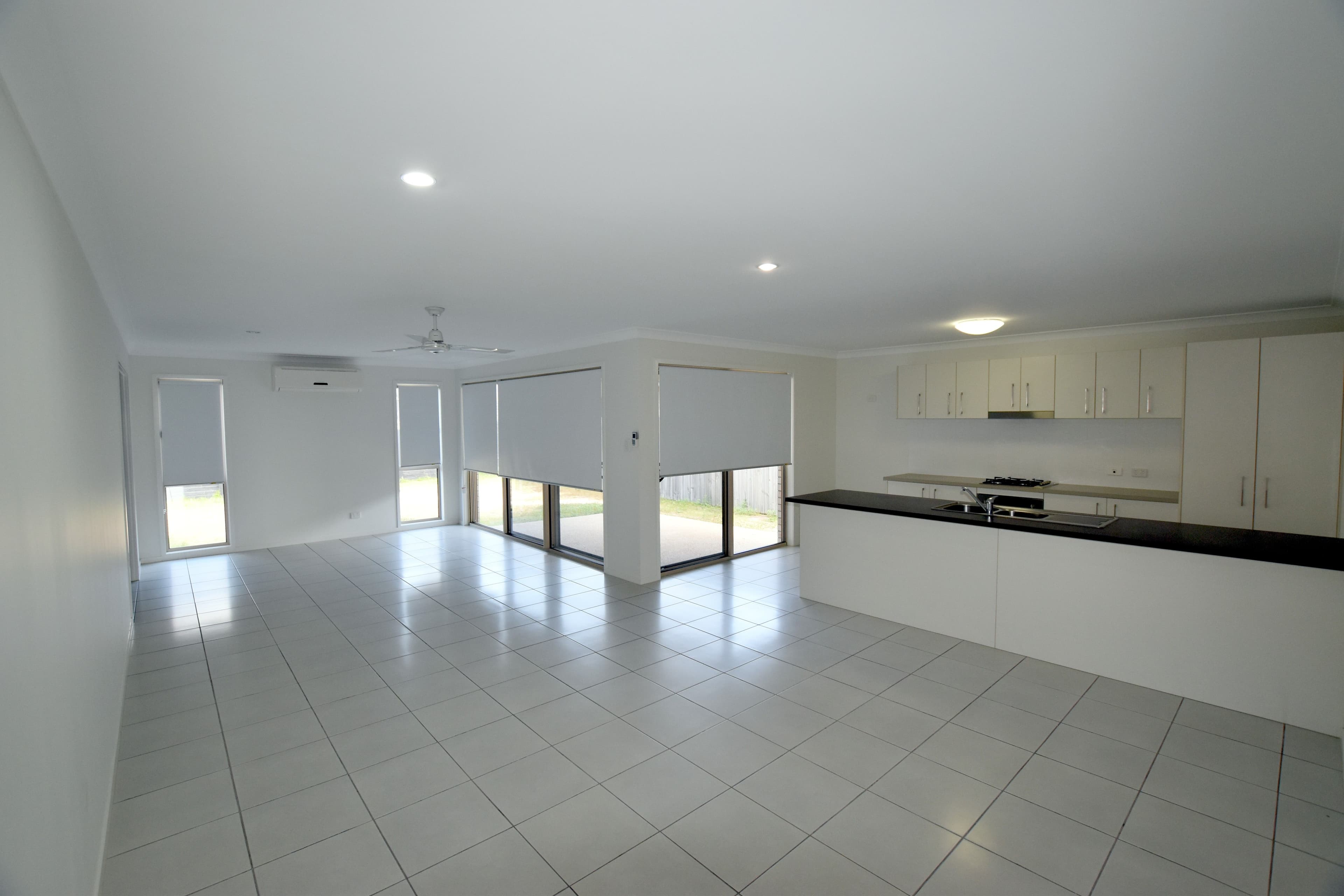 11 Carnarvon Parade, New Auckland QLD 4680, New Auckland - Thumbnail 5
