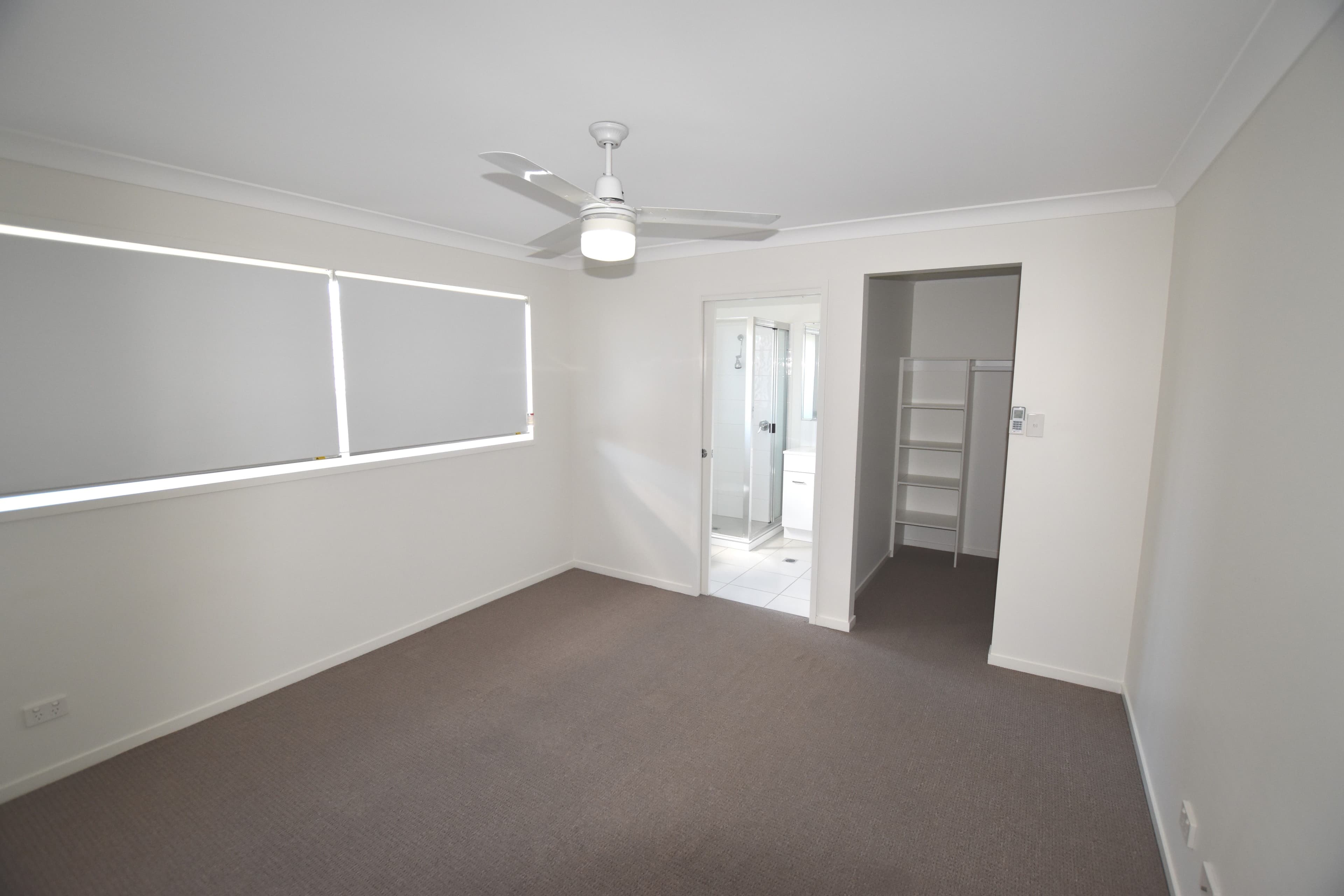 11 Carnarvon Parade, New Auckland QLD 4680, New Auckland - Thumbnail 8