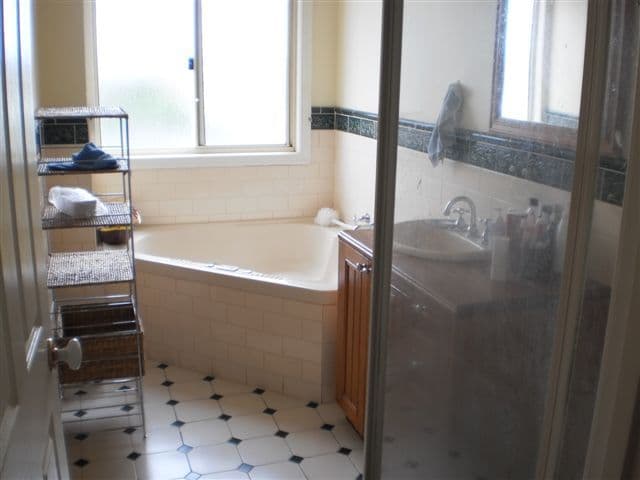 27 Almands Avenue, ROXBURGH PARK VIC 3064, Roxburgh Park - Thumbnail 4
