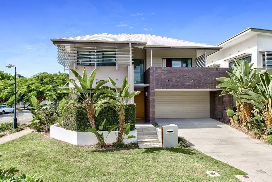 2 Shore Crescent, BULIMBA QLD 4171, Bulimba - Image 1