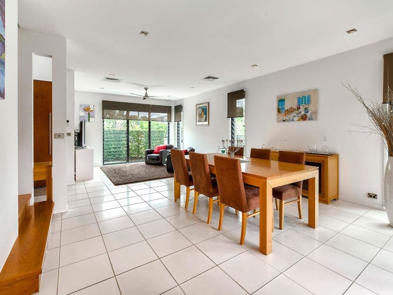 2 Shore Crescent, BULIMBA QLD 4171, Bulimba - Thumbnail 7