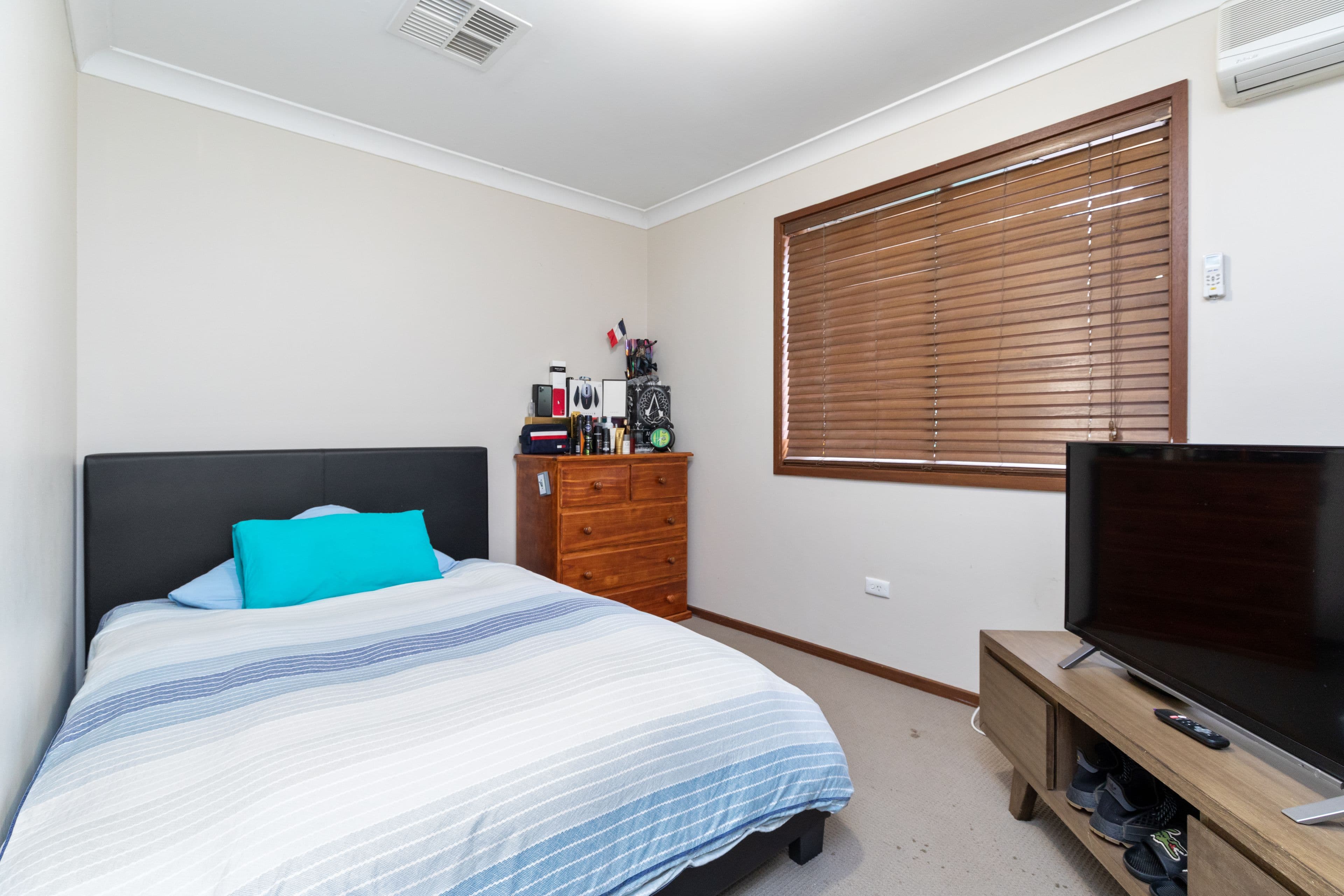 27 Karoom Drive, Glenfield Park NSW 2650, Glenfield Park - Thumbnail 7