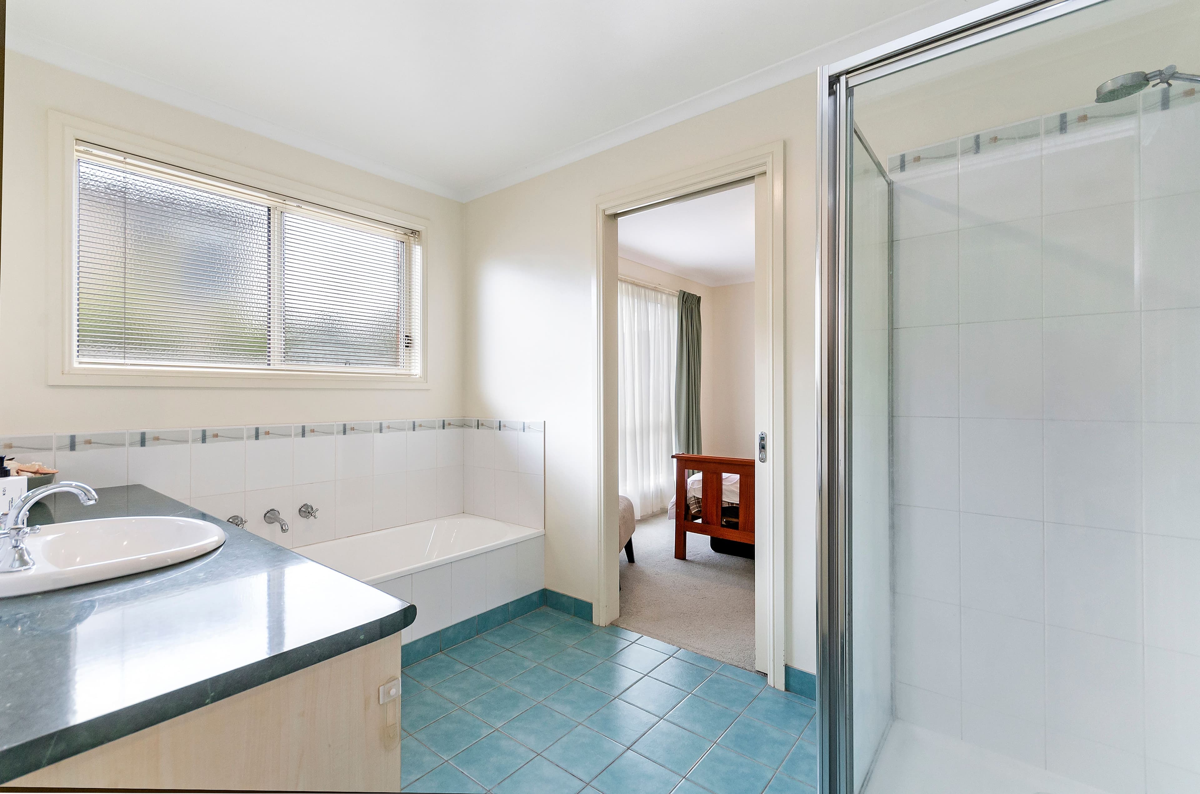 54 Gateway Road, Warrnambool VIC 3280, Warrnambool - Thumbnail 5