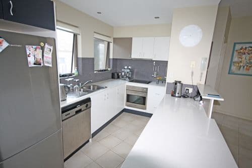 77 McLean Street, COOLANGATTA QLD 4225, Coolangatta - Thumbnail 2