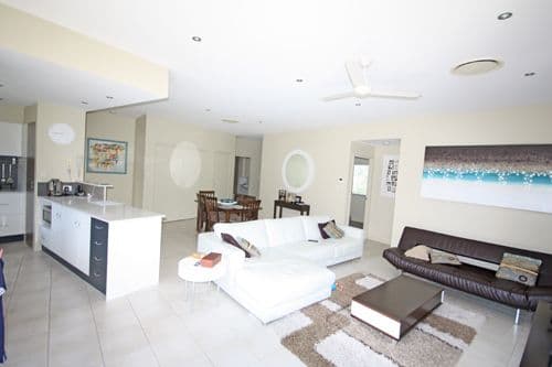 77 McLean Street, COOLANGATTA QLD 4225, Coolangatta - Thumbnail 5