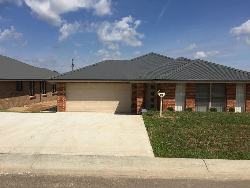 16 Grace Rise, Orange - Image 1