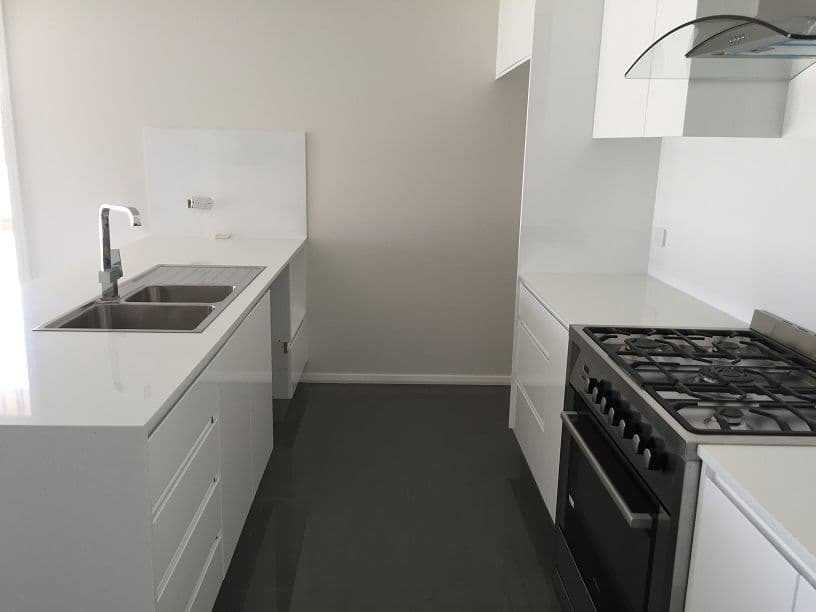 16 Grace Rise, Orange - Thumbnail 2