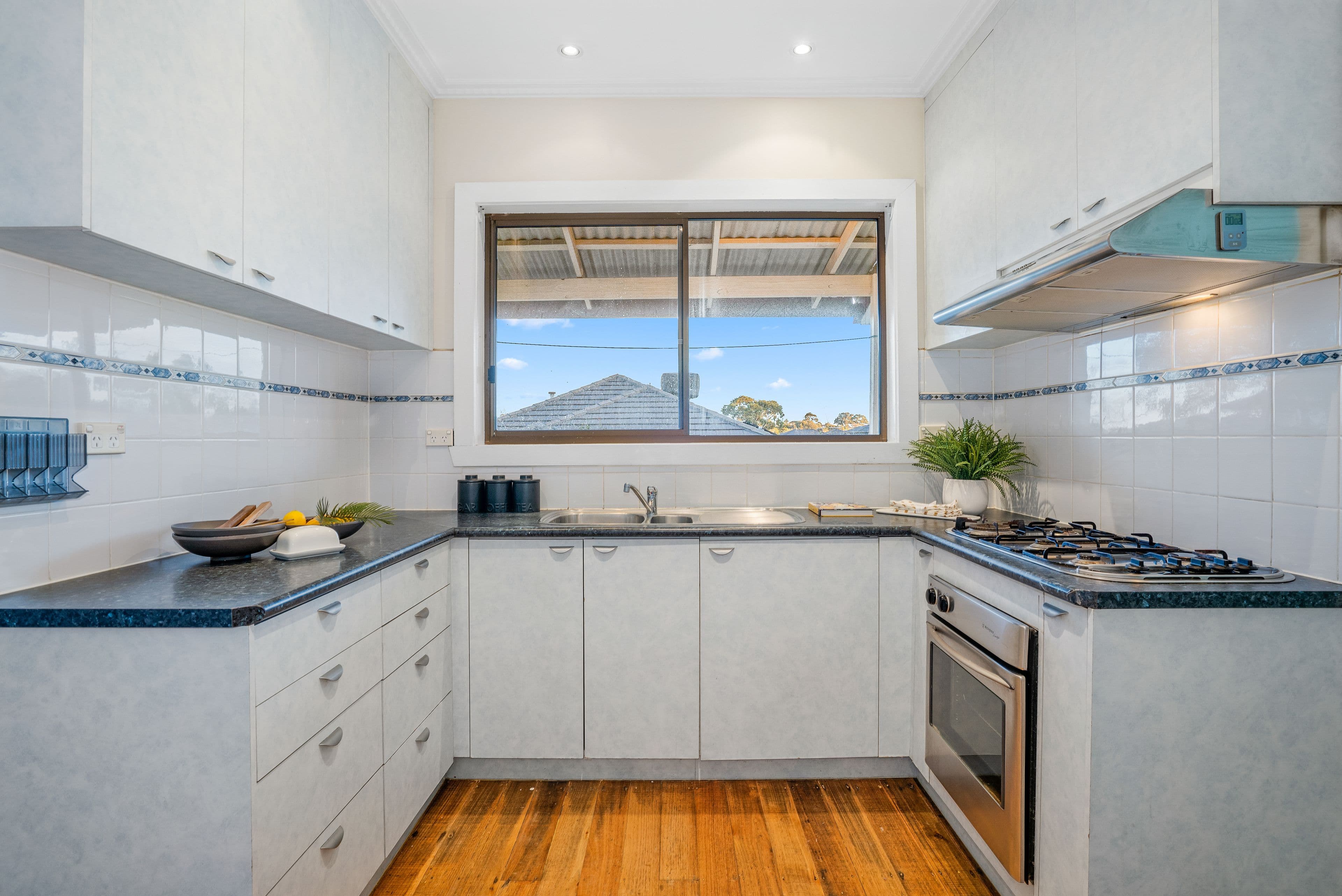 15 Vermont Parade, Greensborough VIC 3088, Greensborough - Thumbnail 2