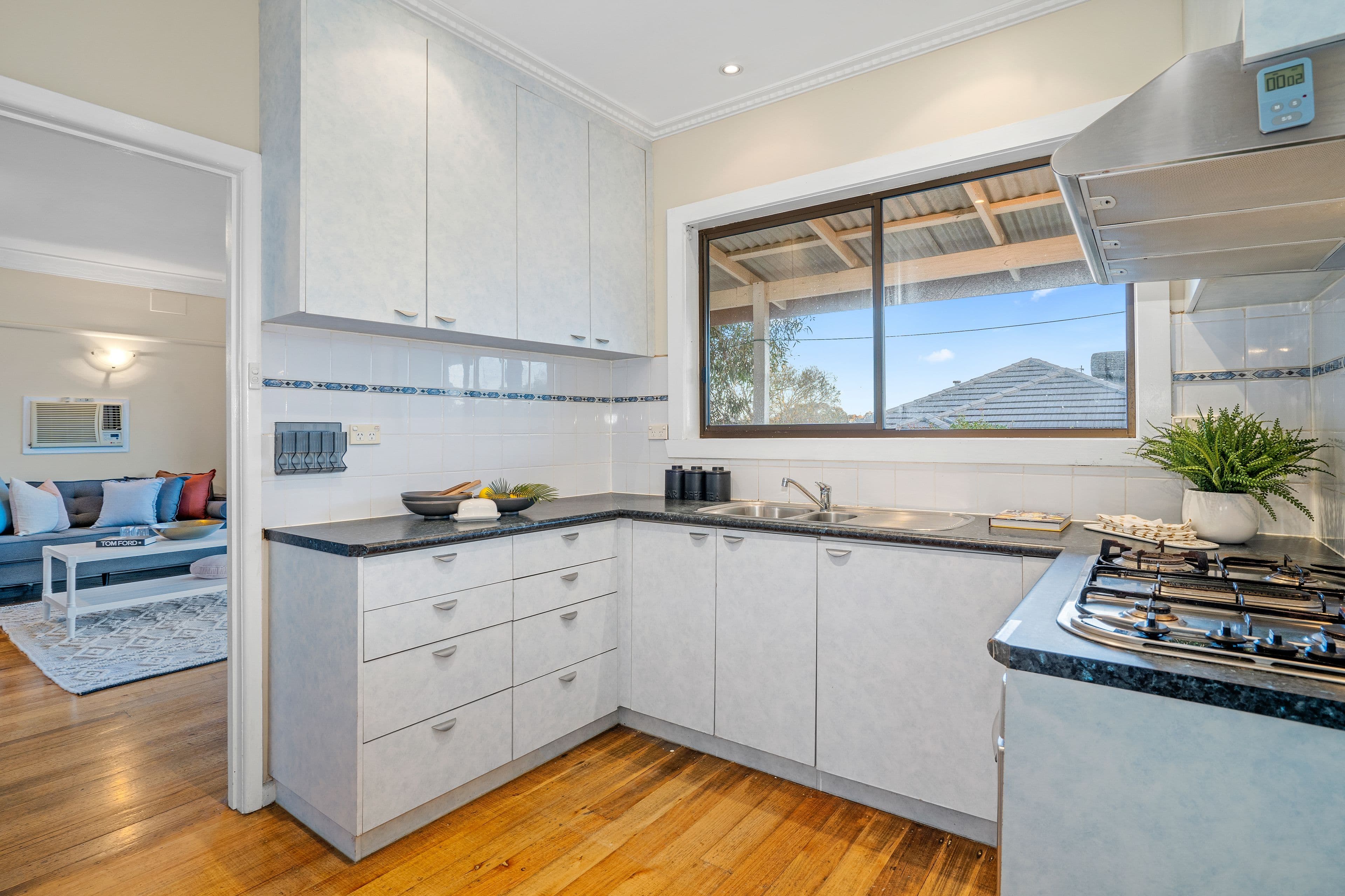 15 Vermont Parade, Greensborough VIC 3088, Greensborough - Thumbnail 3