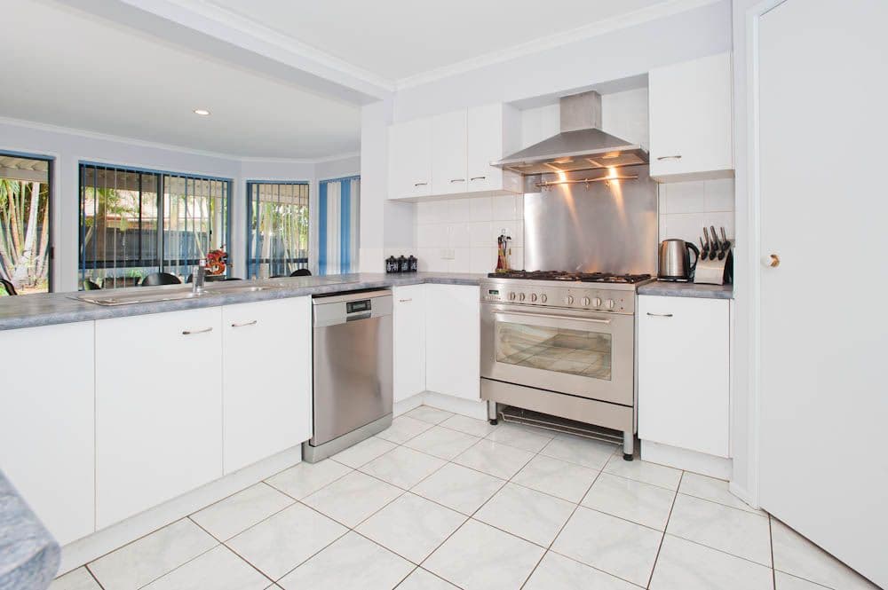 29 Maisie Place, EIGHT MILE PLAINS QLD 4113, Eight Mile Plains - Thumbnail 2